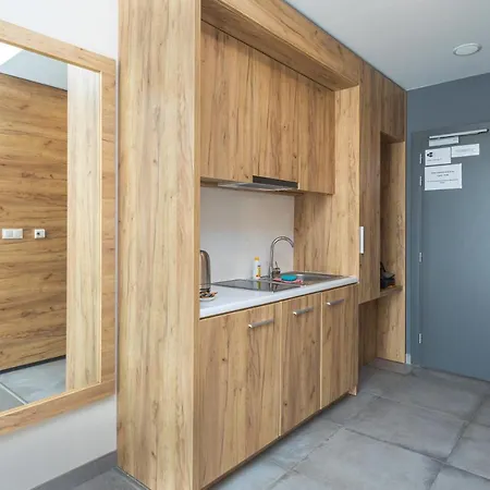 Apartment Czarna Gora 325 *