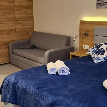 Czarna Gora 325 Apartment *